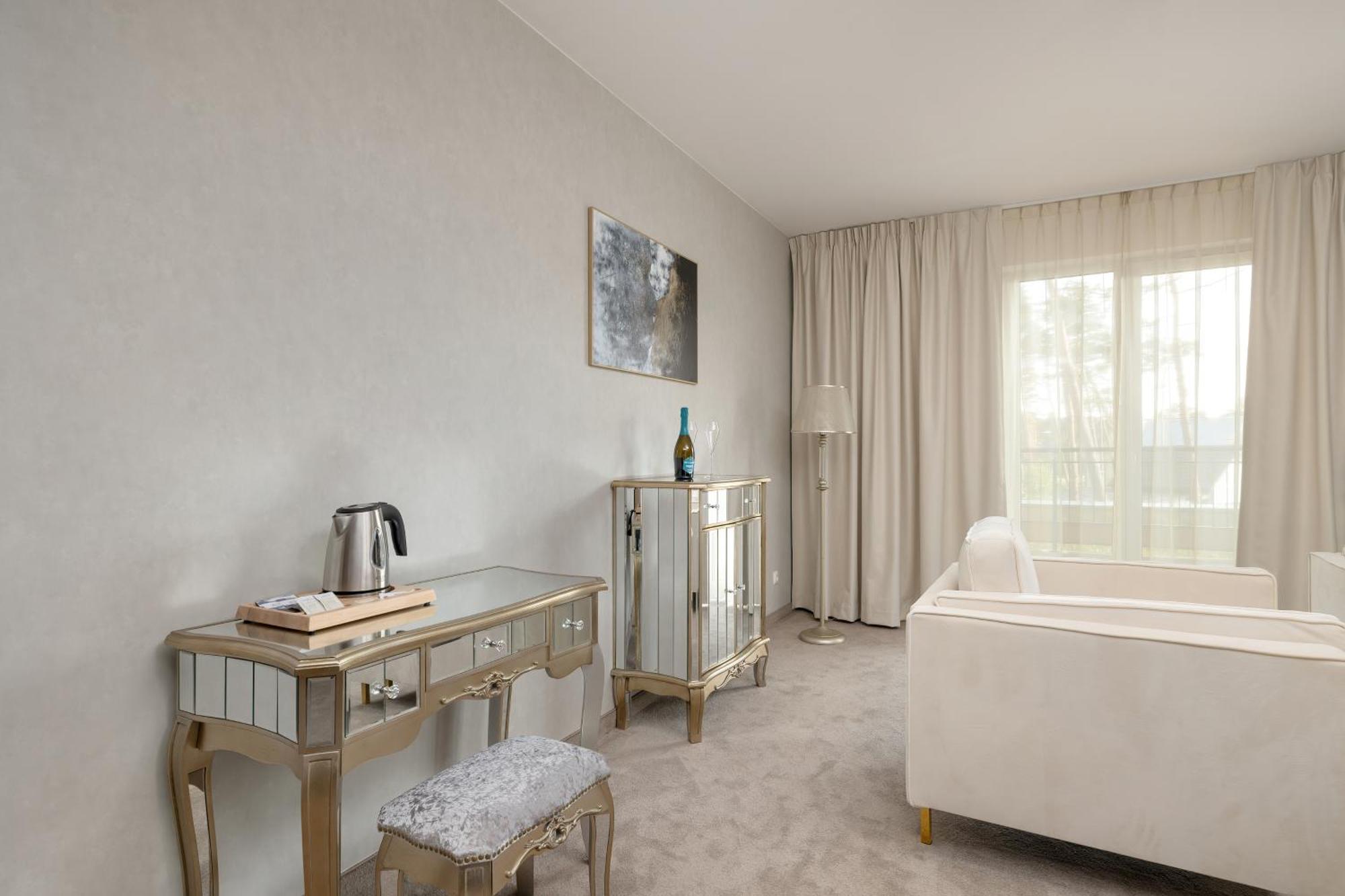 Juvena Hotel Wellness & Spa Adults Only Мендзиводзе Екстериор снимка