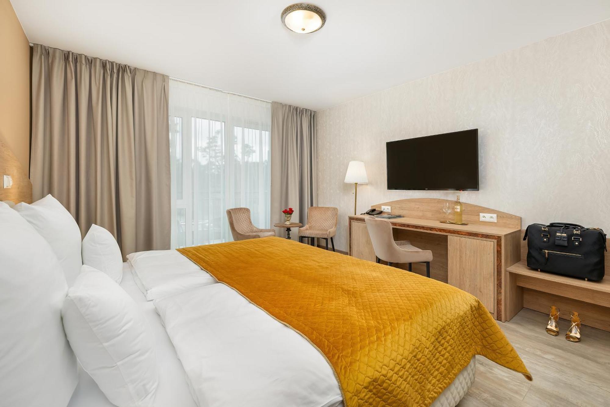 Juvena Hotel Wellness & Spa Adults Only Мендзиводзе Екстериор снимка