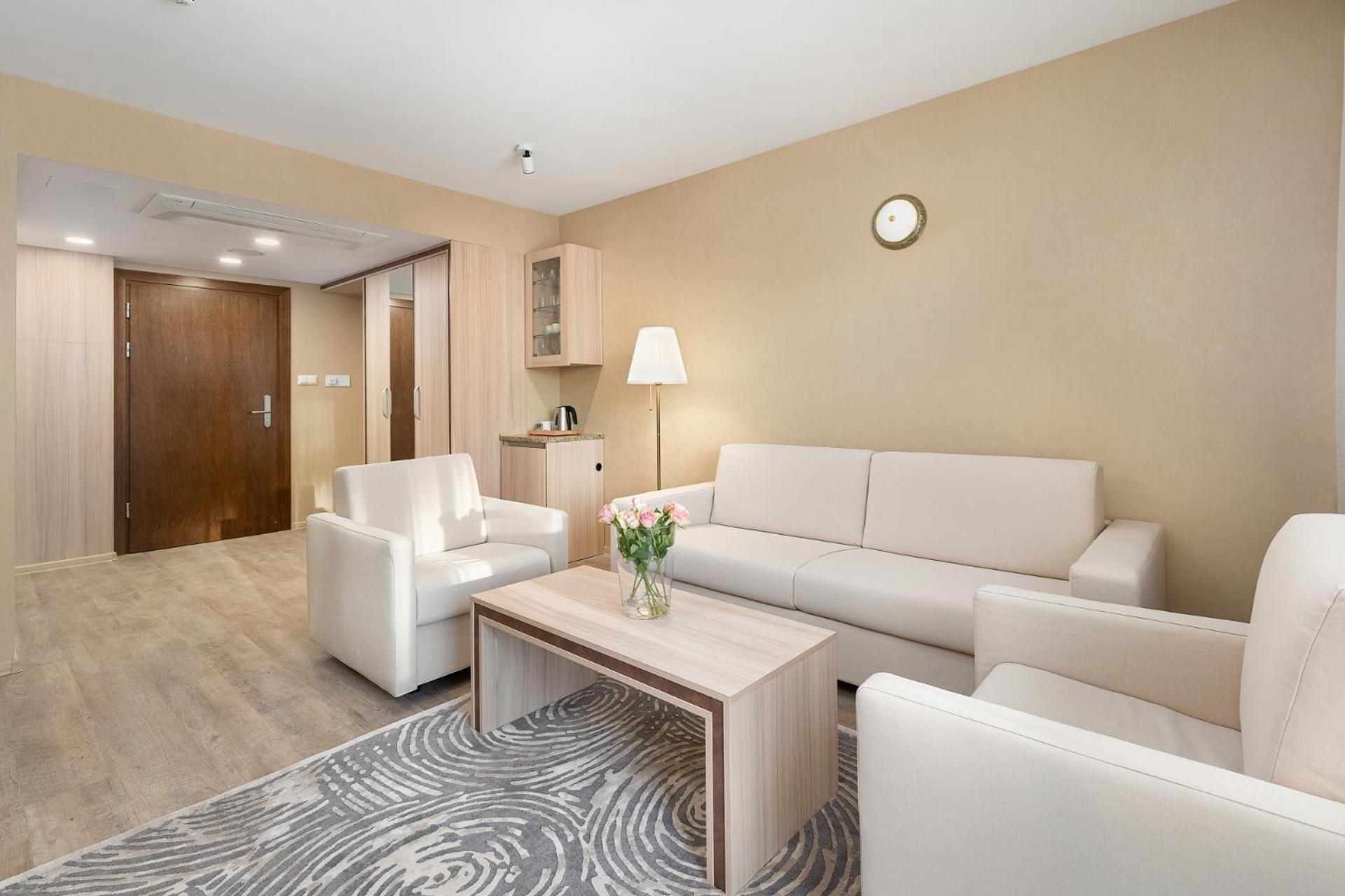 Juvena Hotel Wellness & Spa Adults Only Мендзиводзе Екстериор снимка